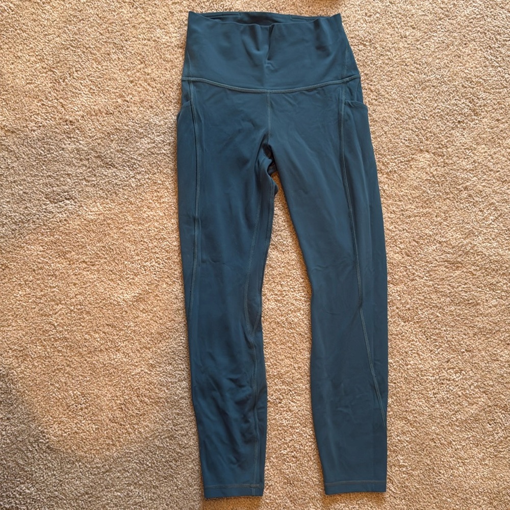 Lululemon slightly cropped leggings size 6!! Only worn twice!
